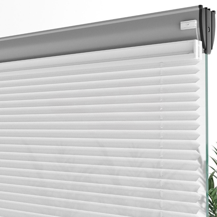 16 MM Diamond Series White Pleated Blind