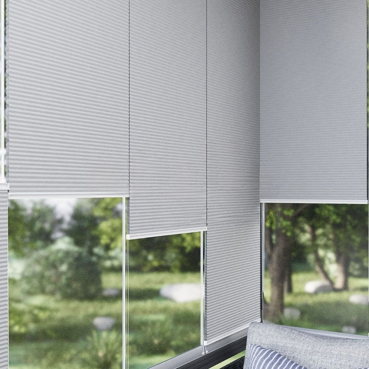 20 MM Honeycomb Light Grey Pleated Blind