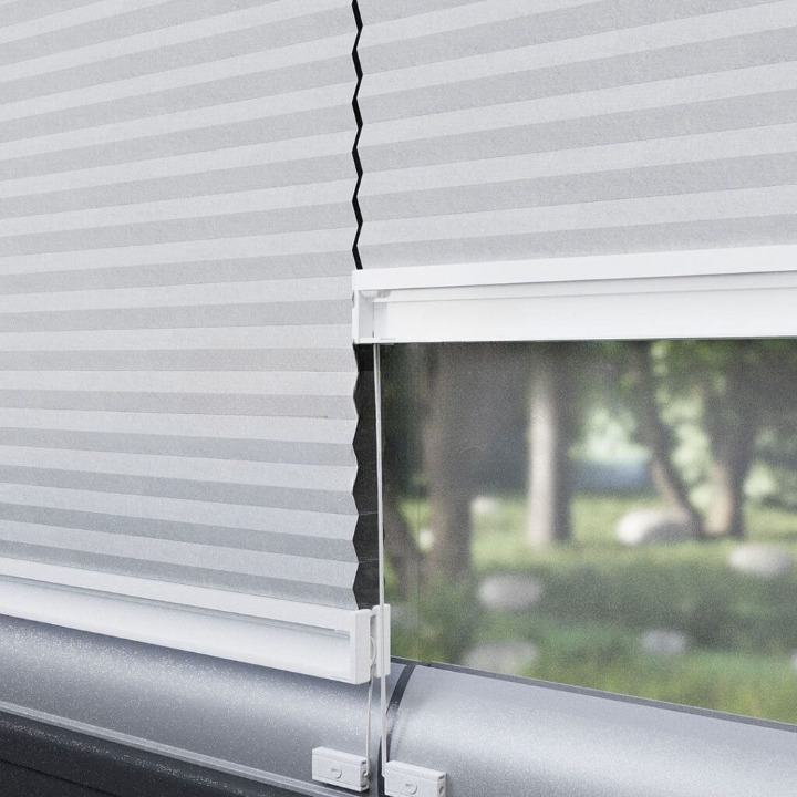 20 MM Honeycomb Light Grey Pleated Blind