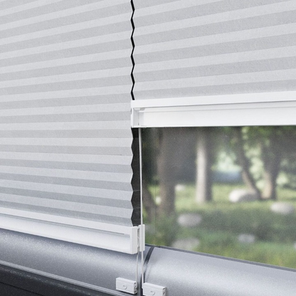 20 MM Honeycomb Light Grey Pleated Blind