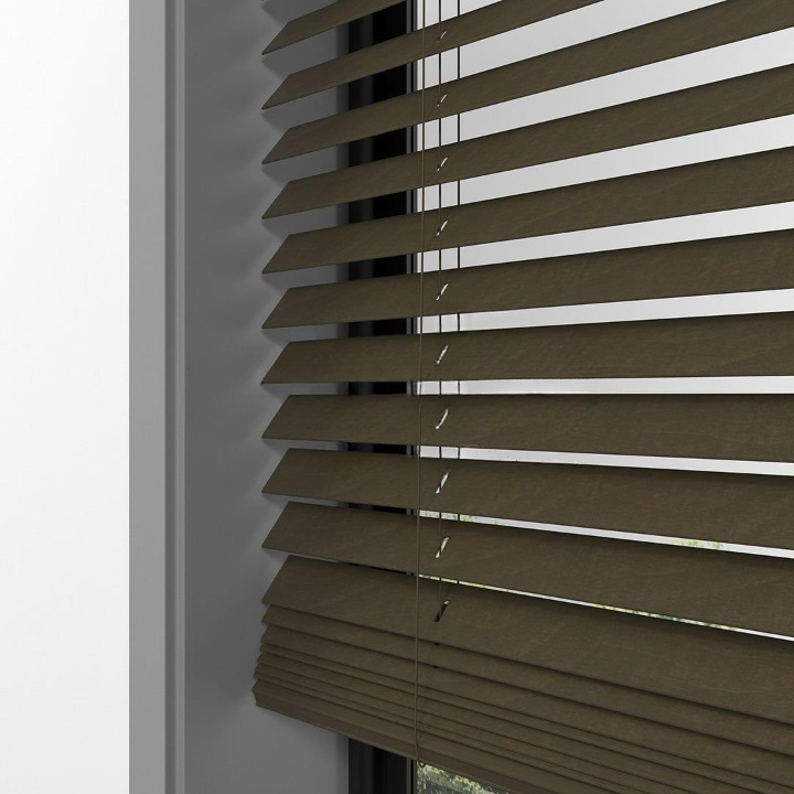 25mm Tiger Eye Basswood Blinds