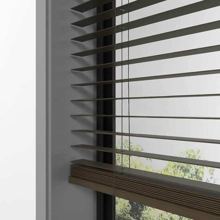 25mm Tiger Eye Basswood Blinds